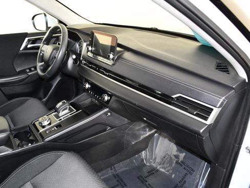 Used 2023 Mitsubishi Outlander ES AWD/4WD image 36