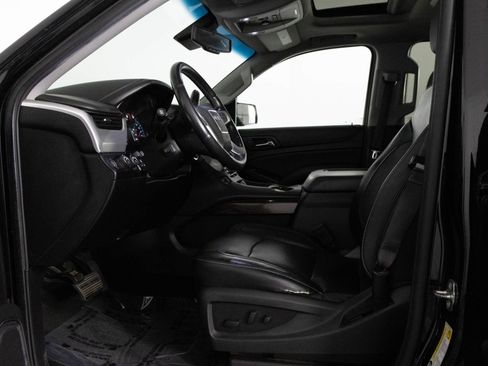 Used 2017 GMC Yukon XL SLT image 11