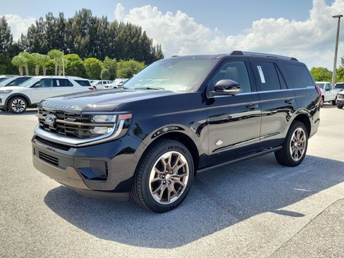New 2027 Ford Expedition King Ranch RWD image 4