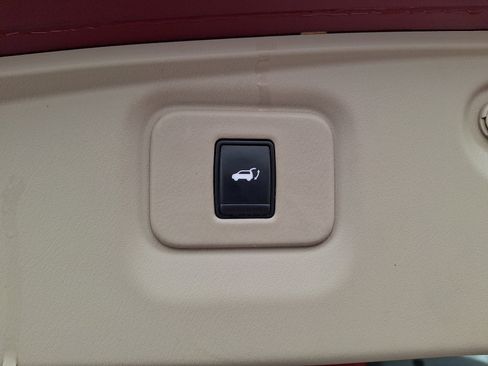 Used 2014 Nissan Pathfinder Platinum w/ Platinum Premium Package image 34