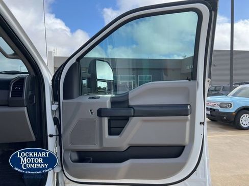 Used 2018 Ford F250 XL w/ Power Equipment Group image 20