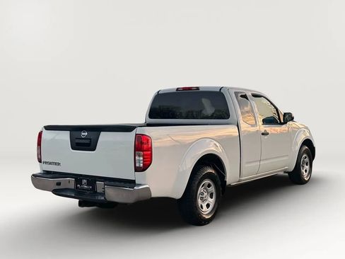 Used 2016 Nissan Frontier S image 5