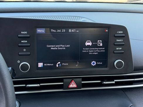 Used 2022 Hyundai Elantra SEL FWD image 5