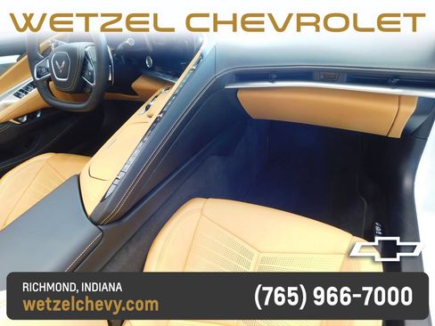 Used 2024 Chevrolet Corvette Stingray Premium Conv RWD image 16