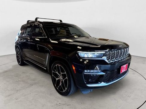 Used 2023 Jeep Grand Cherokee Summit AWD/4WD image 8