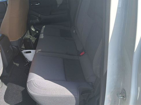 Used 2025 Nissan Frontier SV RWD image 4