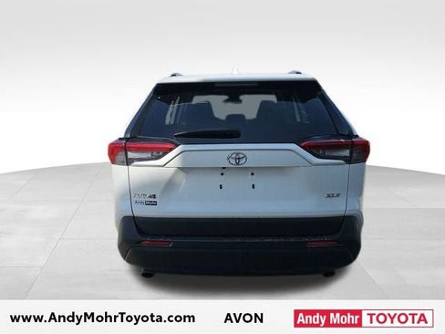 Used 2019 Toyota RAV4 XLE Premium image 6