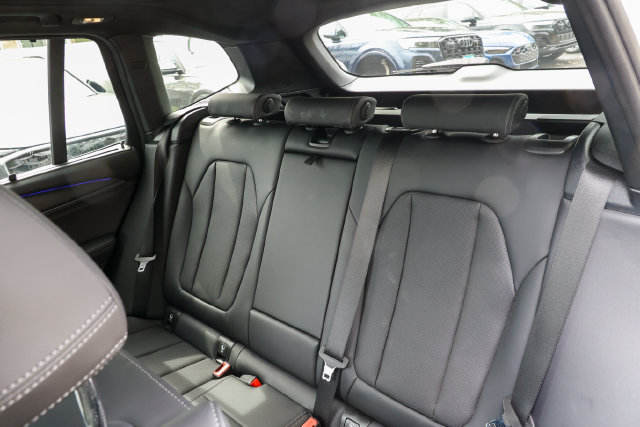 Used 2023 BMW X3 xDrive30i w/ M Sport Package AWD/4WD image 29