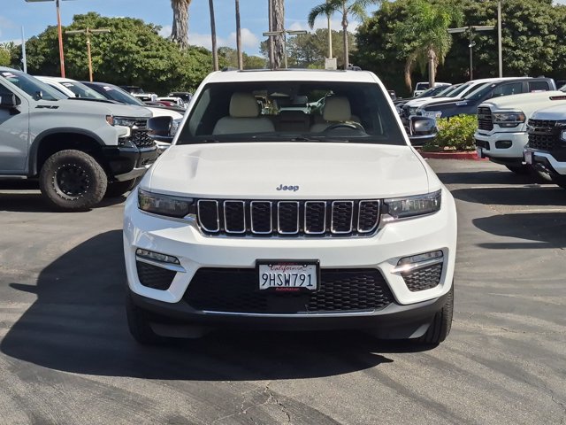Used 2023 Jeep Grand Cherokee 4WD 4xe image 2