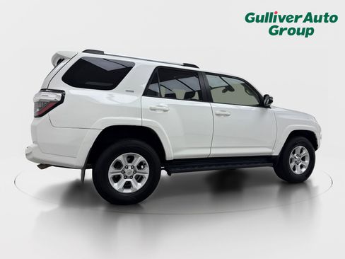 Used 2022 Toyota 4Runner SR5 Premium AWD/4WD image 9