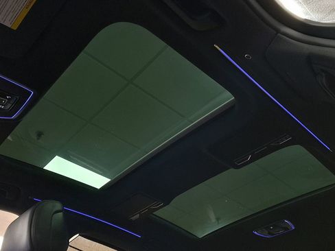 Used 2021 Audi A8 L 4.0T w/ Executive Plus Package image 10