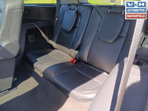 Used 2025 Lincoln Aviator AWD image 22