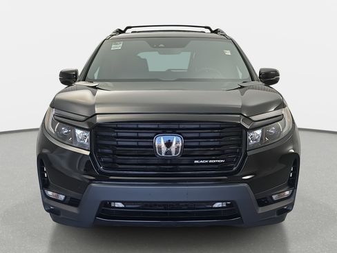 Certified 2024 Honda Passport Black Edition image 2
