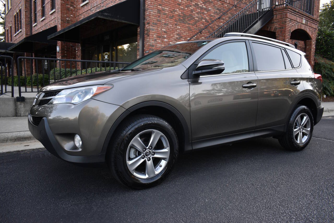 Used 2015 Toyota RAV4 XLE FWD image 2