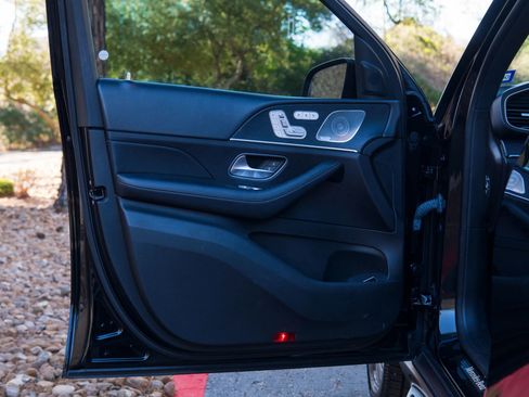 Used 2023 Mercedes-Benz GLE 350 w/ 3rd Row Seat Package image 21