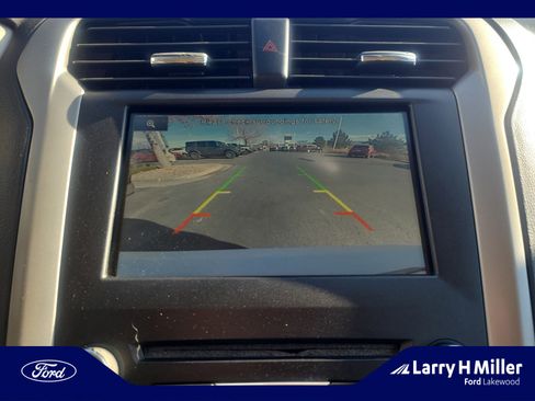 Used 2016 Ford Fusion SE w/ Equipment Group 202A image 28