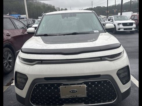 Used 2020 Kia Soul EX image 3
