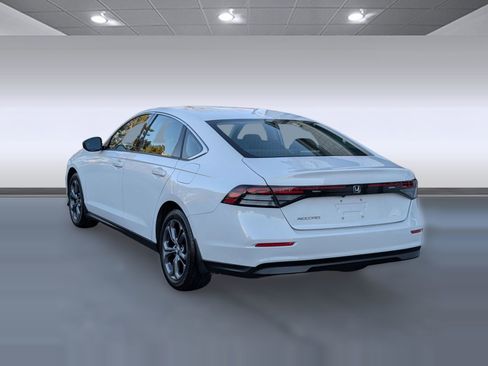 Used 2023 Honda Accord EX image 3