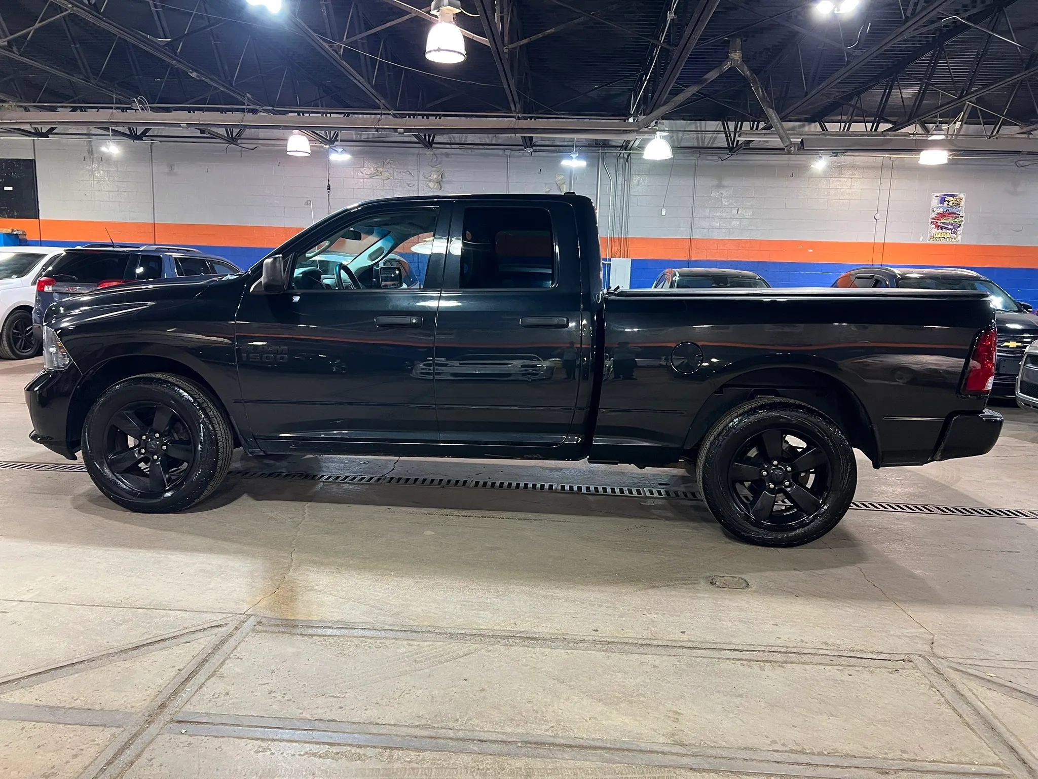 Used 2017 RAM 1500 Express w/ Black Ram 1500 Express Group AWD/4WD image 7