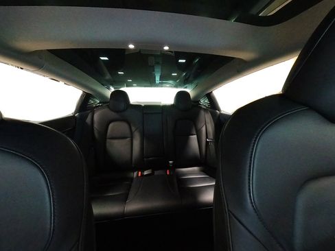 Used 2021 Tesla Model 3 Long Range image 42