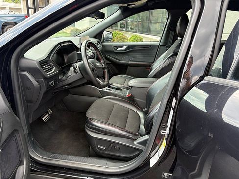 Used 2024 Ford Escape ST-Line AWD/4WD image 8