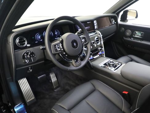 New 2026 Rolls-Royce Cullinan image 16