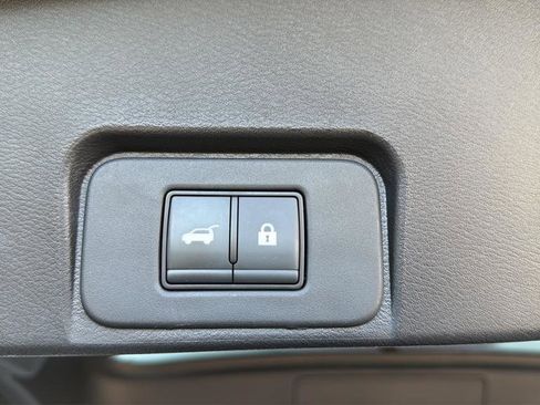 Certified 2023 Nissan Rogue SL w/ SL Premium Package AWD/4WD image 14