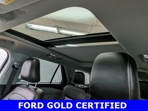 Certified 2022 Ford Explorer XLT w/ Equipment Group 202A image 16