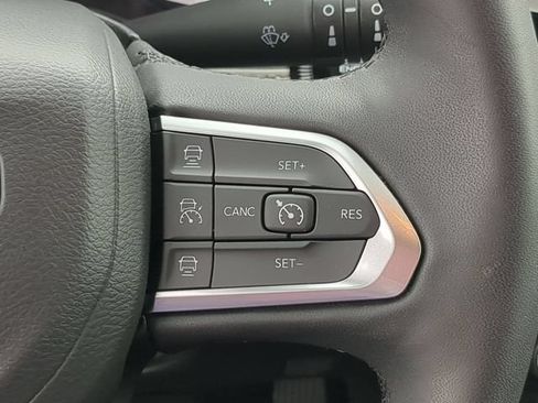 Used 2025 Jeep Compass Limited AWD/4WD image 23
