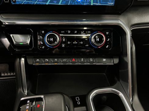 Used 2024 GMC Sierra 1500 Denali Ultimate image 24