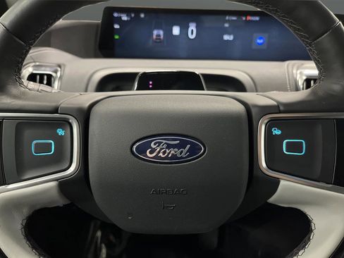 Used 2025 Ford Expedition Max Platinum w/ Platinum Ultimate Package image 18