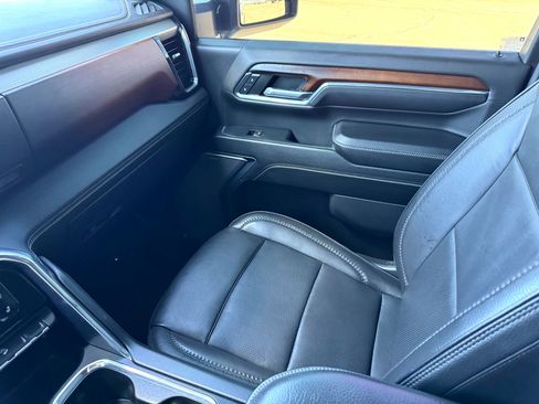 Used 2024 GMC Sierra 2500 Denali w/ Denali Reserve Package image 35