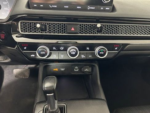 Used 2022 Honda Civic EX image 24