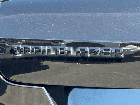 Used 2023 Chevrolet TrailBlazer RS w/ Convenience Package FWD image 47