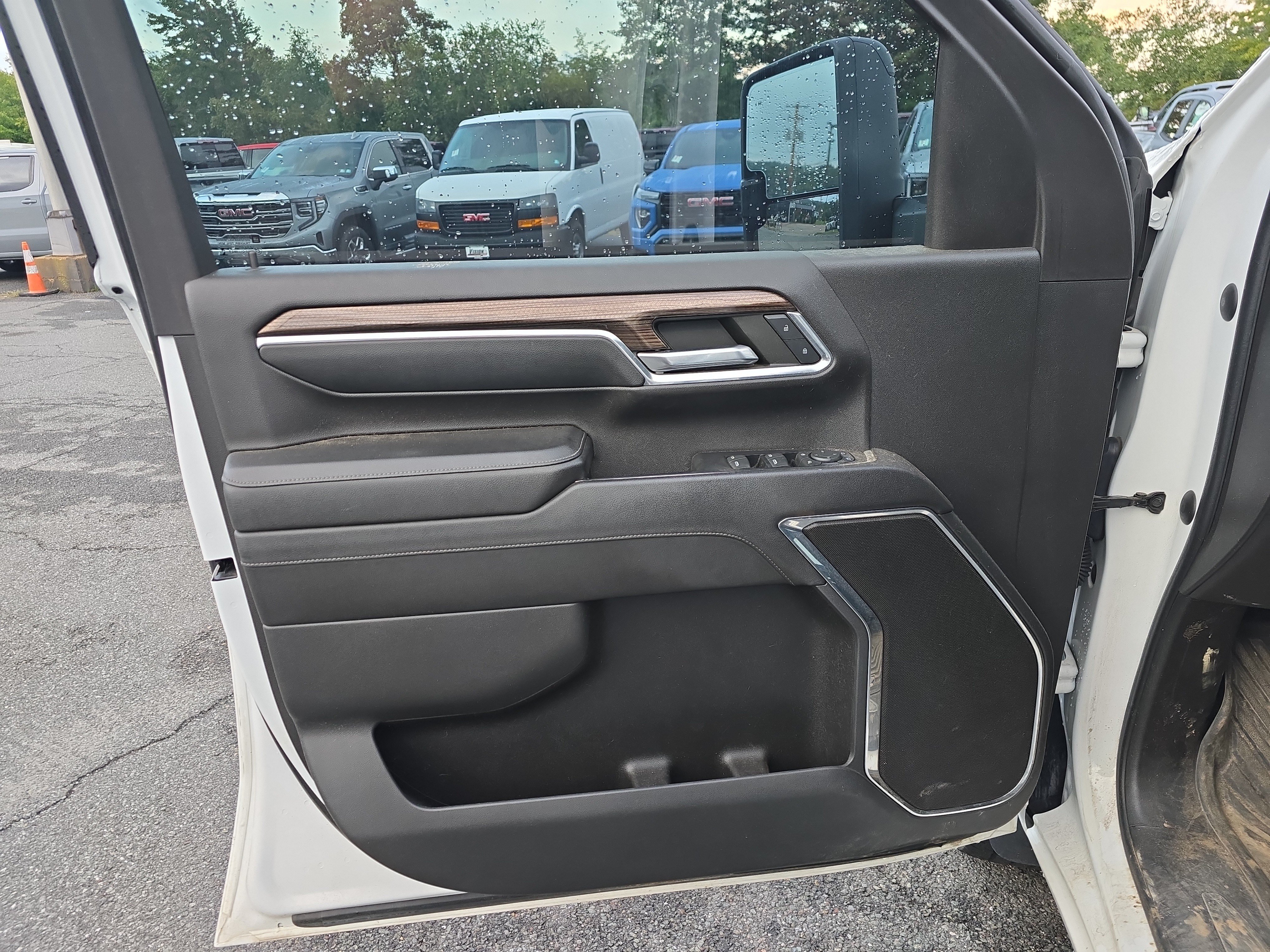 Used 2024 Chevrolet Silverado 2500 LT w/ All Star Edition AWD/4WD image 20