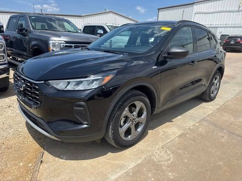 Used 2025 Ford Escape ST-Line AWD/4WD image 1