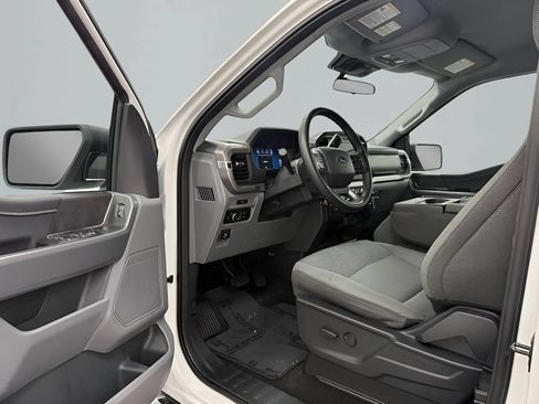 Used 2025 Ford F150 XLT w/ Equipment Group 301A Standard AWD/4WD image 10
