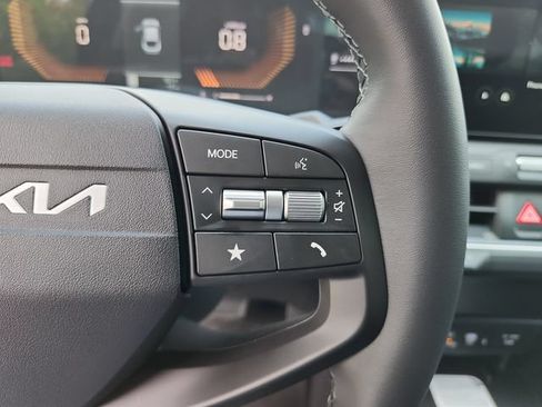 New 2026 Kia K4 EX FWD image 21