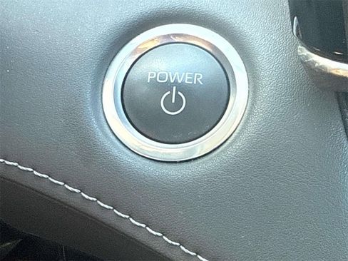 Used 2024 Toyota Highlander Platinum image 21