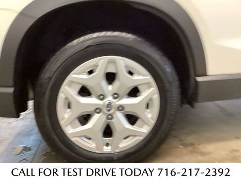 Used 2023 Subaru Forester AWD/4WD image 21