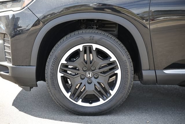 New 2026 Honda Pilot Touring image 7
