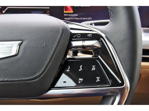Certified 2026 Cadillac Escalade IQL Luxury AWD/4WD image 17