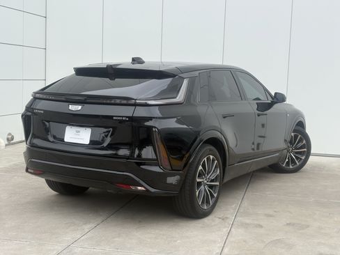 Certified 2024 Cadillac Lyriq Sport AWD/4WD image 6