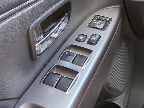 Used 2025 Mitsubishi Outlander Sport SE AWD/4WD image 23