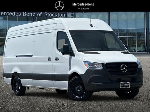 New 2026 Mercedes-Benz Sprinter 2500 image 1