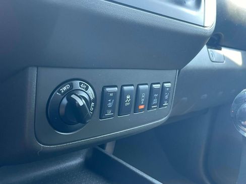 Used 2019 Nissan Frontier PRO-4X AWD/4WD image 29