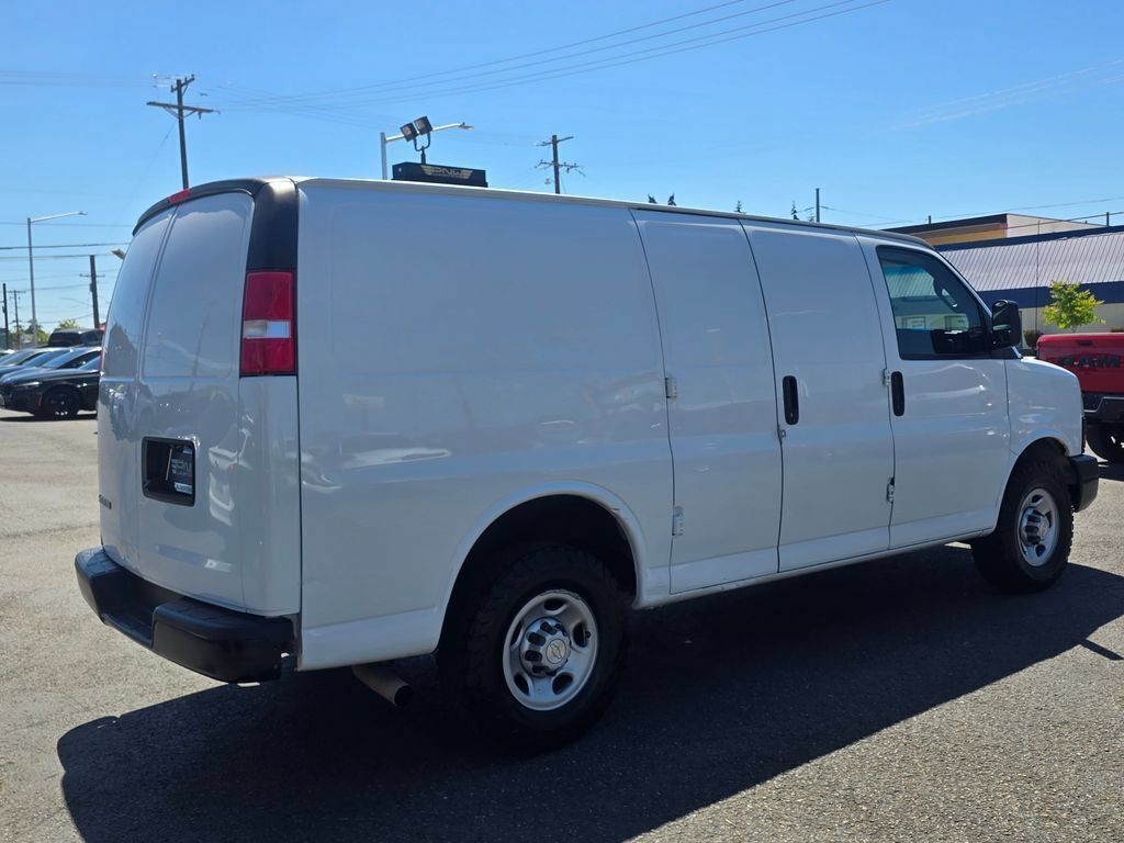Used 2023 Chevrolet Express 2500 w/ Driver Convenience Package RWD image 6