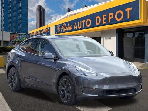 Used 2023 Tesla Model Y Long Range AWD/4WD image 6