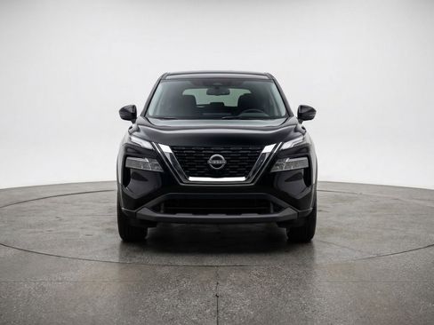Used 2025 Nissan Rogue SV AWD/4WD image 2