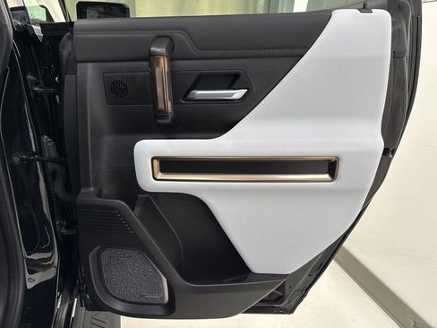 New 2025 GMC Hummer EV 3X image 11